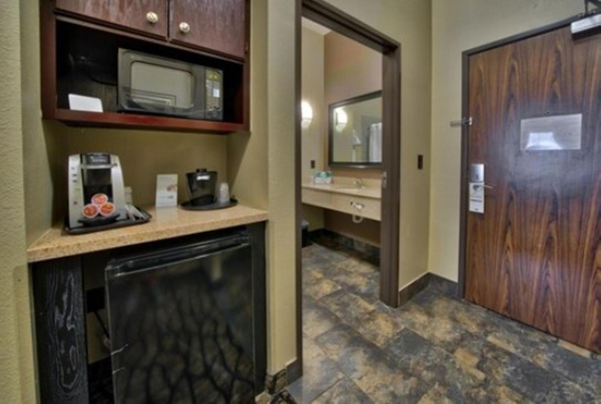 Holiday Inn Express And Suites Lubbock South By Ihg Phòng bức ảnh